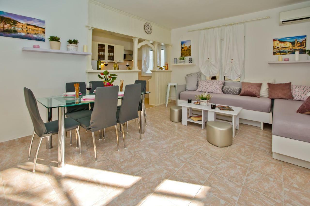 Ana Ii Appartement *